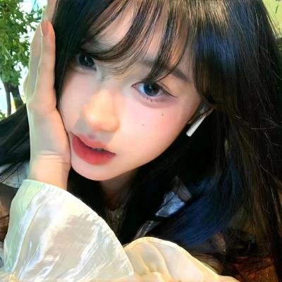心生爱慕却迟迟不敢